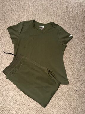 Grey's Anatomy Olive Green V-Neck Scrub top and jogger bottom set